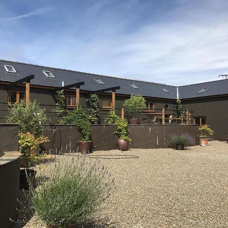Lavender - Luxurious Barn Conversion - Blossom Farm Johnston Buitenkant foto
