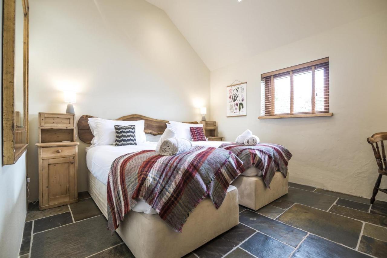 Lavender - Luxurious Barn Conversion - Blossom Farm Johnston Buitenkant foto
