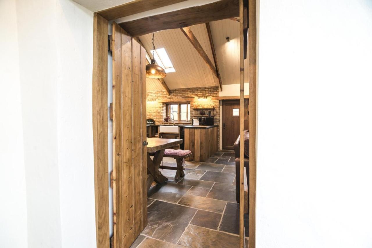 Lavender - Luxurious Barn Conversion - Blossom Farm Johnston Buitenkant foto