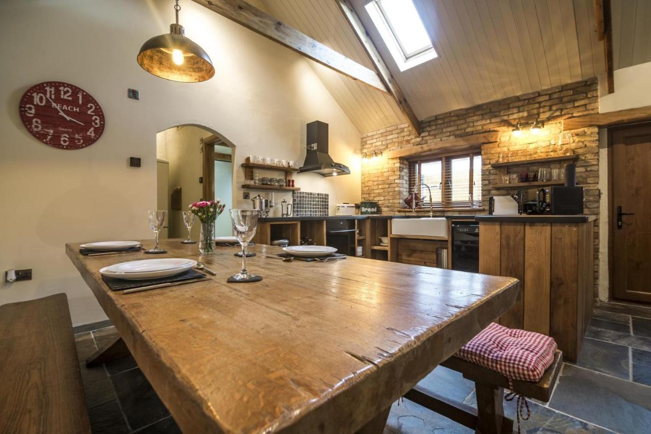 Lavender - Luxurious Barn Conversion - Blossom Farm Johnston Buitenkant foto